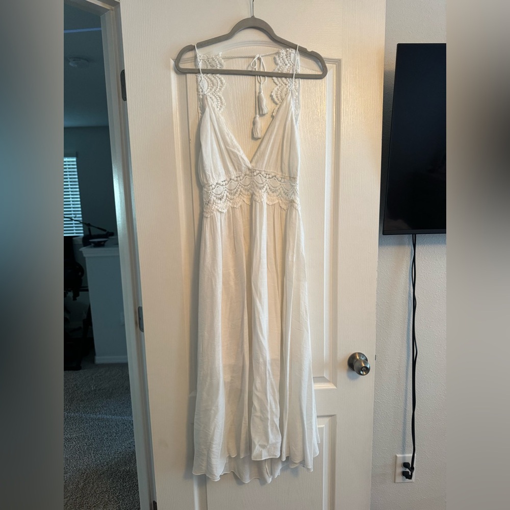 white flowy midi dress
